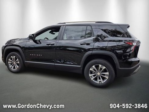 New 2026 Chevrolet Equinox LT w/ Convenience Package II AWD/4WD image 4
