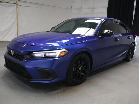Used 2024 Honda Civic Sport image 3