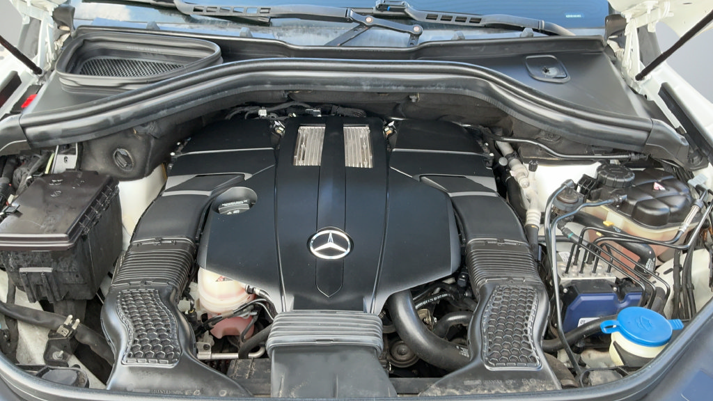 Used 2017 Mercedes-Benz GLS 450 4MATIC image 23