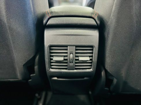 Used 2018 Mercedes-Benz CLA 250 image 26