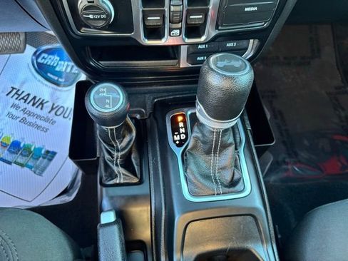 Used 2021 Jeep Wrangler Unlimited Sahara image 28