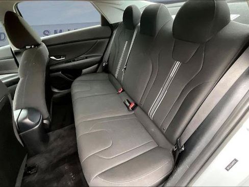 Used 2021 Hyundai Elantra SEL w/ Convenience Package FWD image 21