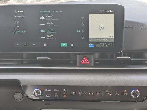 New 2026 Kia Carnival EX FWD image 28