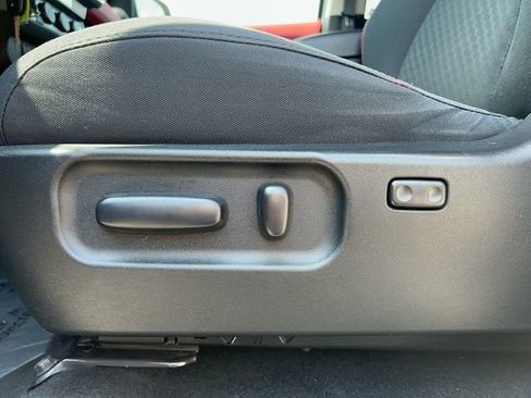 Used 2021 Toyota Tacoma SR5 image 12