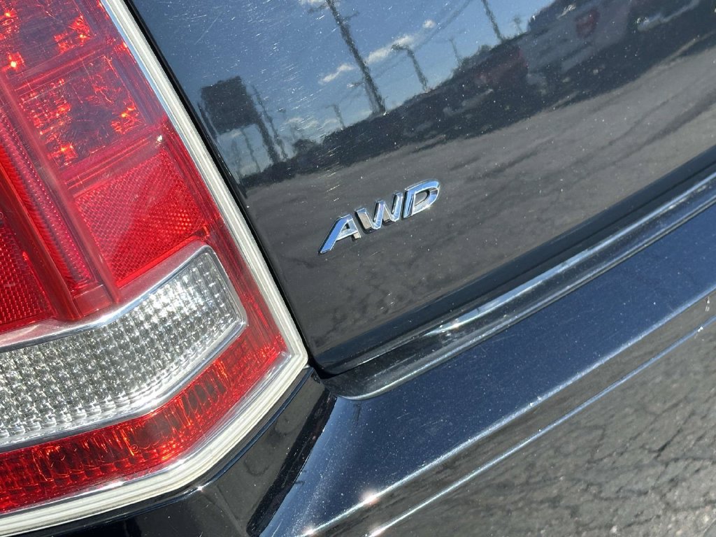 Used 2013 Chrysler 300 S AWD/4WD image 10