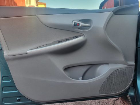 Used 2010 Toyota Corolla LE image 27