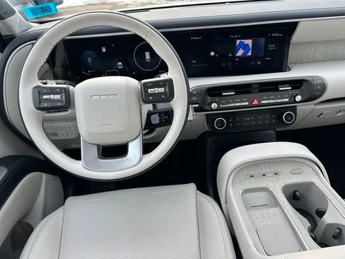 Used 2026 Hyundai Palisade Calligraphy image 16