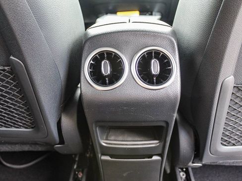 Used 2024 Mercedes-Benz GLA 250 4MATIC image 37