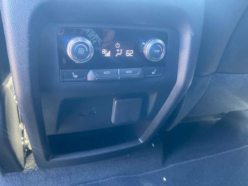 Used 2024 GMC Acadia Elevation w/ Luxury Package FWD image 22