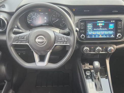 Used 2023 Nissan Kicks SV FWD image 24