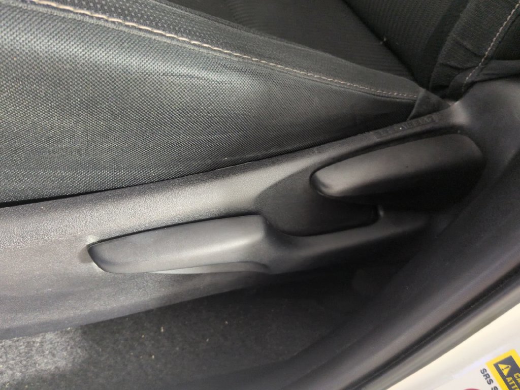 Used 2015 Toyota RAV4 XLE FWD image 27