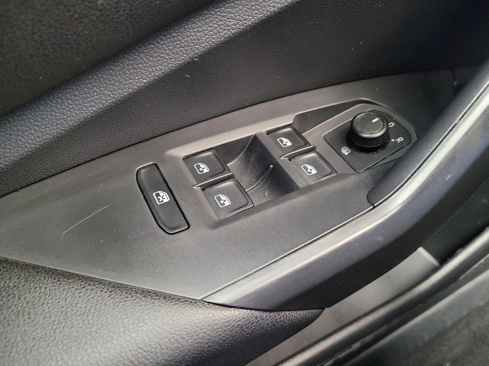 Used 2019 Volkswagen Jetta SE FWD image 27