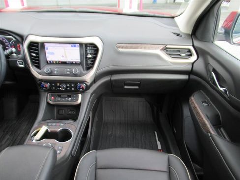 Used 2023 GMC Acadia Denali w/ Denali Ultimate Package image 13