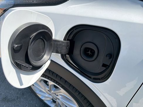New 2027 Chevrolet Bolt LT FWD image 10