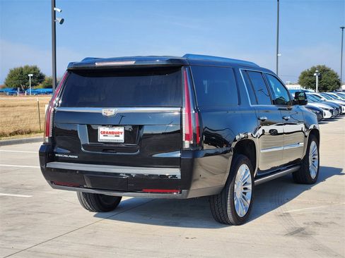 Used 2019 Cadillac Escalade ESV Platinum image 5