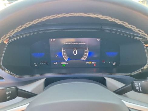 Certified 2023 Volkswagen Taos SE w/ Black Wheel Package FWD image 22
