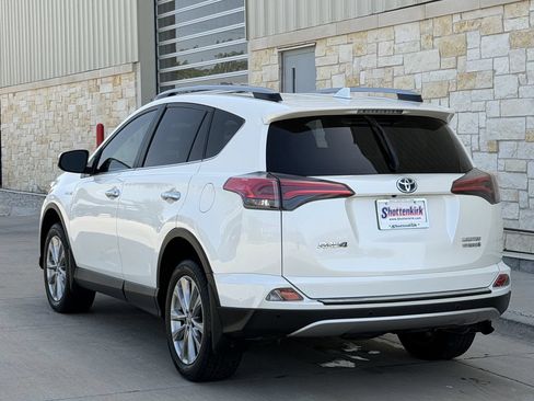 Used 2018 Toyota RAV4 Limited w/ Advanced Technology Package AWD/4WD image 4