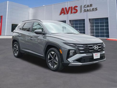 Used 2025 Hyundai Tucson SEL FWD image 9