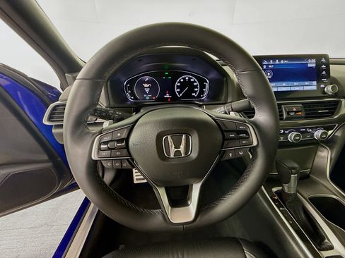 Used 2019 Honda Accord Sport image 11