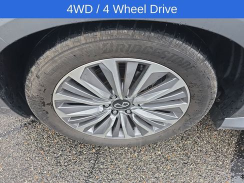 Used 2025 INFINITI QX80 Sensory w/ Exterior Package AWD/4WD image 11