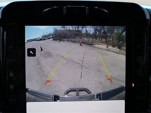 Used 2023 RAM 1500 Laramie image 22