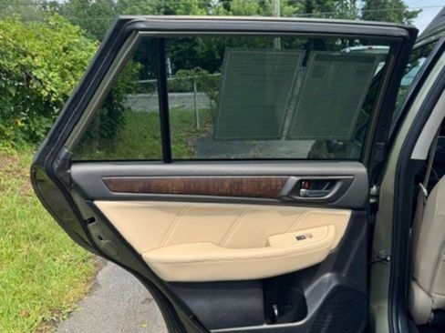 Used 2019 Subaru Outback 3.6R Limited w/ Popular Package #2 AWD/4WD image 16