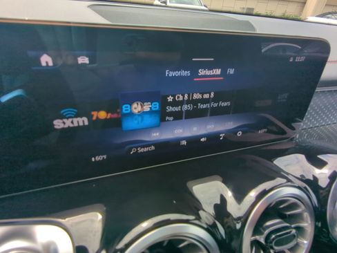 Used 2024 Mercedes-Benz EQB 300 4MATIC image 6