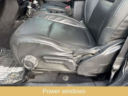 Used 2018 Jeep Wrangler Unlimited Sahara w/ Dual Top Group image 22