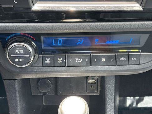 Used 2014 Toyota Corolla S FWD image 20