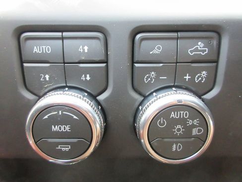 New 2026 GMC Sierra 2500 Denali Ultimate AWD/4WD image 19