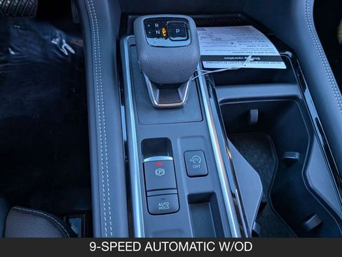 New 2025 Nissan Pathfinder Platinum image 18