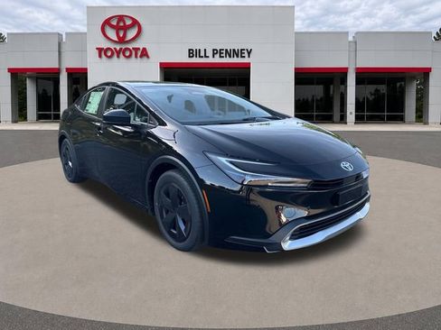 New 2026 Toyota Prius Plug-In Hybrid FWD image 7