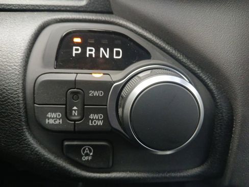 New 2026 RAM 1500 Express AWD/4WD image 10