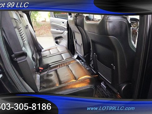 Used 2018 Jeep Grand Cherokee SRT image 17