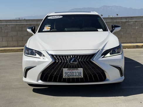 Certified 2023 Lexus ES 350 w/ Premium Package FWD image 3