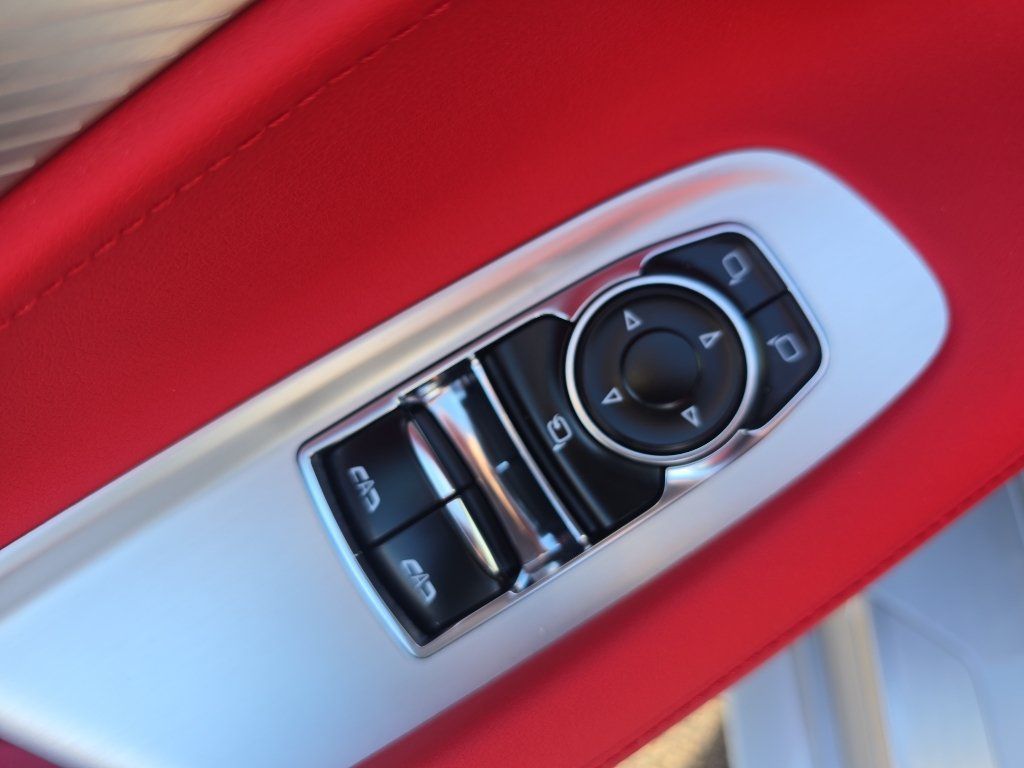 Used 2020 Chevrolet Corvette Stingray Preferred Cpe w/ 2LT Preferred Equipment Group RWD image 11