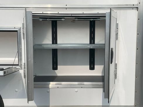 Used 2022 Chevrolet Express 3500 w/ Power Convenience Package image 16