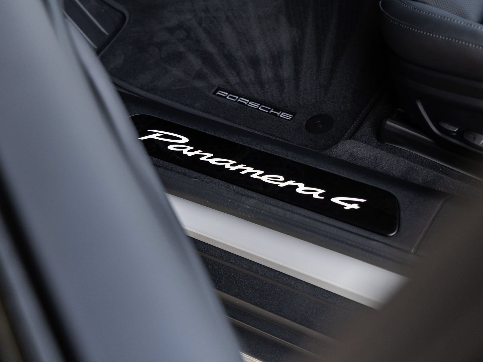 New 2026 Porsche Panamera 4 AWD/4WD image 26