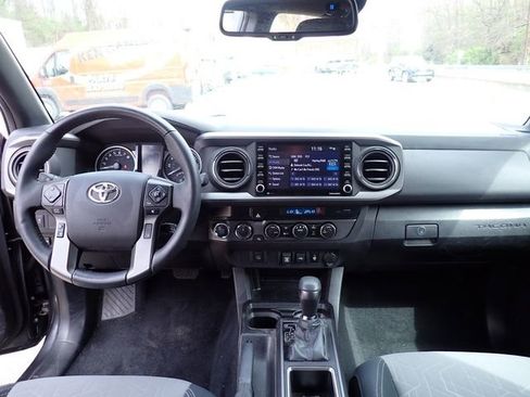 Certified 2023 Toyota Tacoma TRD Off-Road image 12