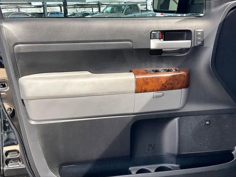 Used 2012 Toyota Tundra Limited w/ Platinum Pkg image 22