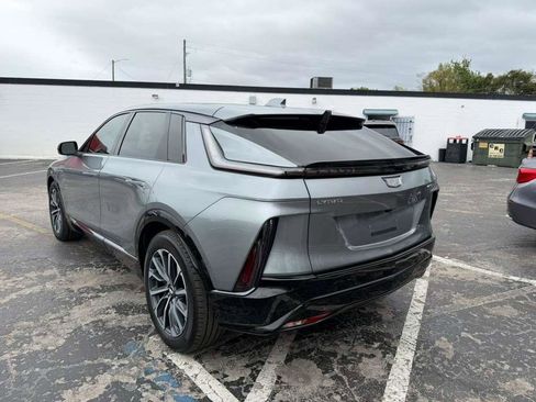 Used 2024 Cadillac Lyriq Sport image 5