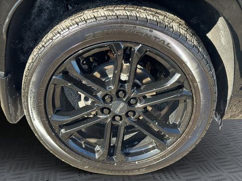 Used 2025 GMC Acadia Denali w/ Super Cruise Package image 29