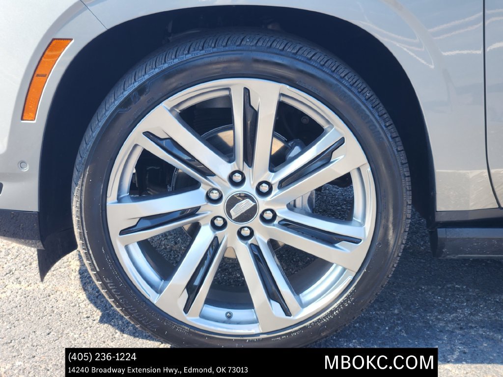 Used 2025 Cadillac Escalade Sport Platinum w/ LPO, Floor Liner Package AWD/4WD image 10