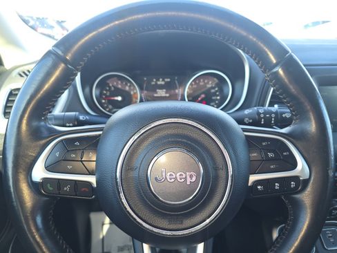Used 2019 Jeep Compass Latitude w/ Safety & Security Group AWD/4WD image 21
