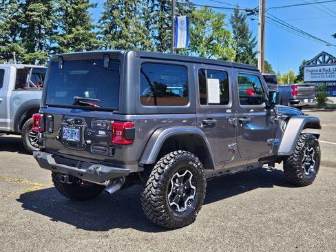 Used 2023 Jeep Wrangler Unlimited Rubicon 4xe w/ Cold Weather Group AWD/4WD image 5