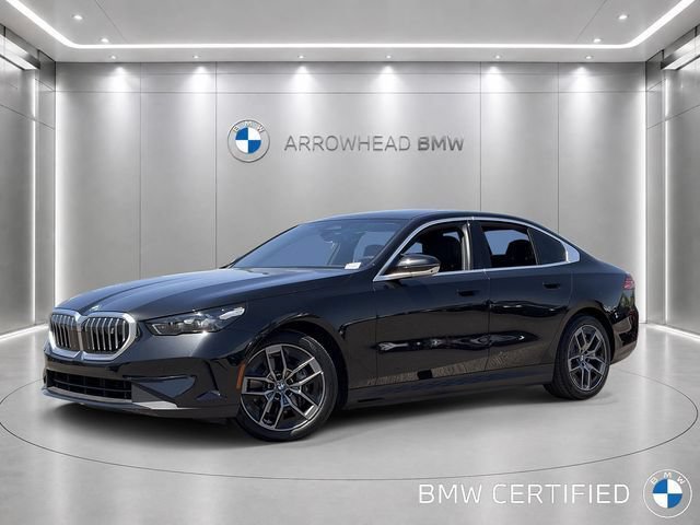 Used 2026 BMW i5 eDrive40 w/ Premium Package RWD image 1