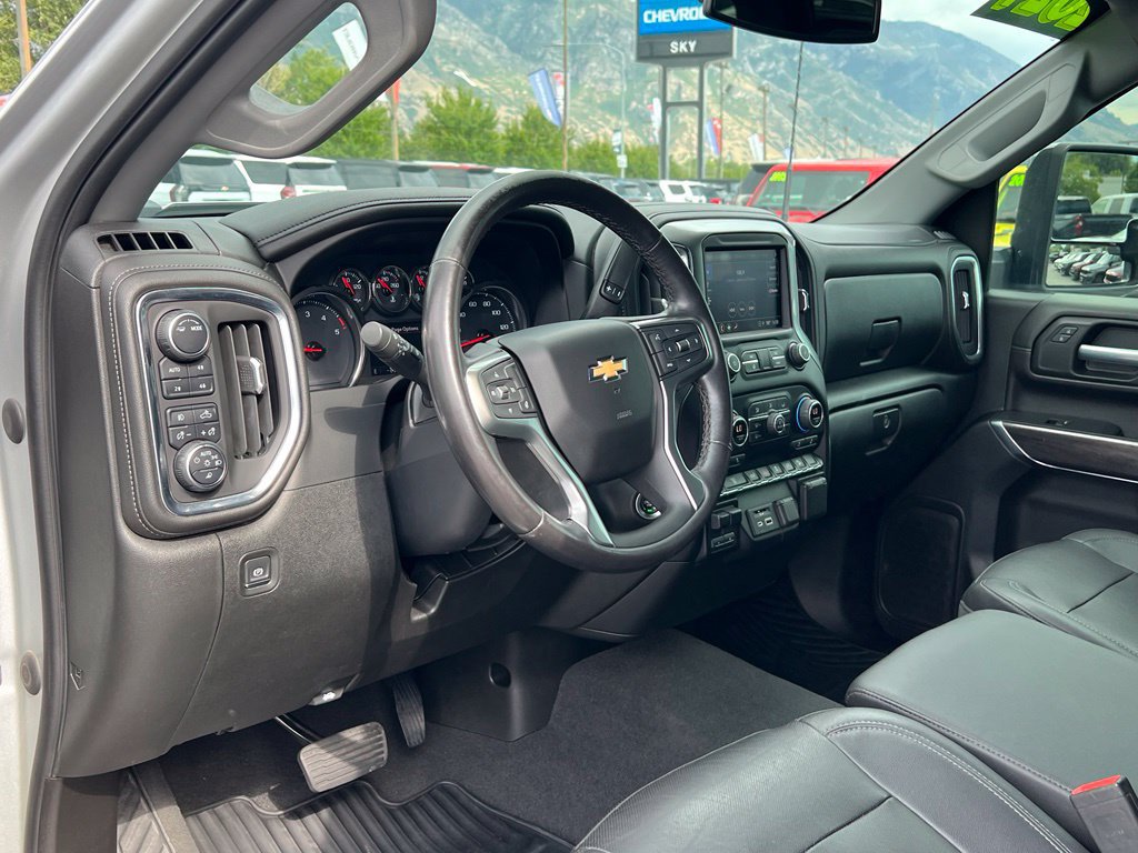 Used 2021 Chevrolet Silverado 2500 LTZ w/ Z71 Off-Road Package AWD/4WD image 26