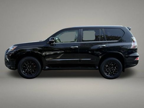 Used 2018 Lexus GX 460 image 2