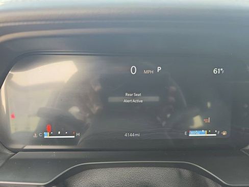 Used 2025 Jeep Grand Cherokee Overland w/ Adv Protech Group III image 18