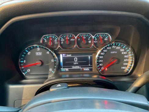 Used 2019 GMC Sierra 1500 SLE w/ SLE Value Package AWD/4WD image 25